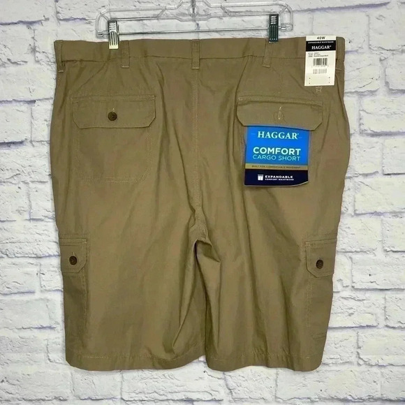 Haggar Men’s Comfort Cargo Shorts w/ Expandable Waist - Picture 3 of 6